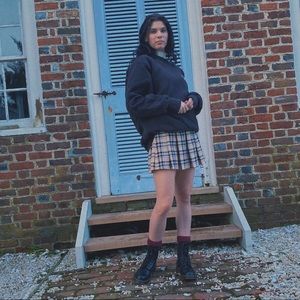 Meet your Posher, Amelia